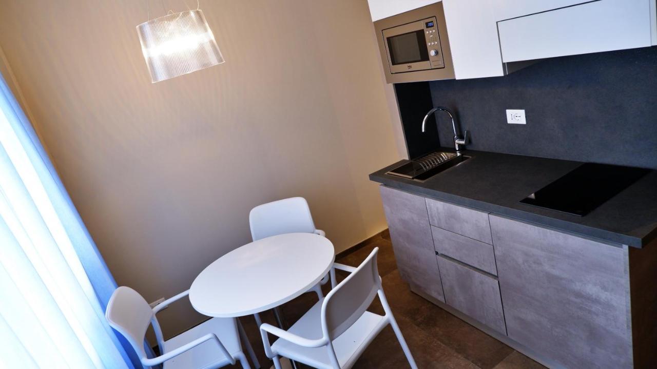 אימפריה Pianomare Riviera Apartments And Rooms מראה חיצוני תמונה
